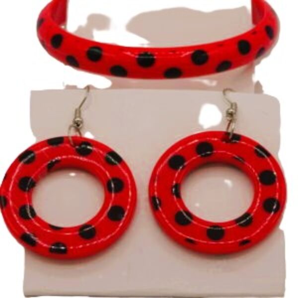 Oorbellen/armband Spaans rood zwart