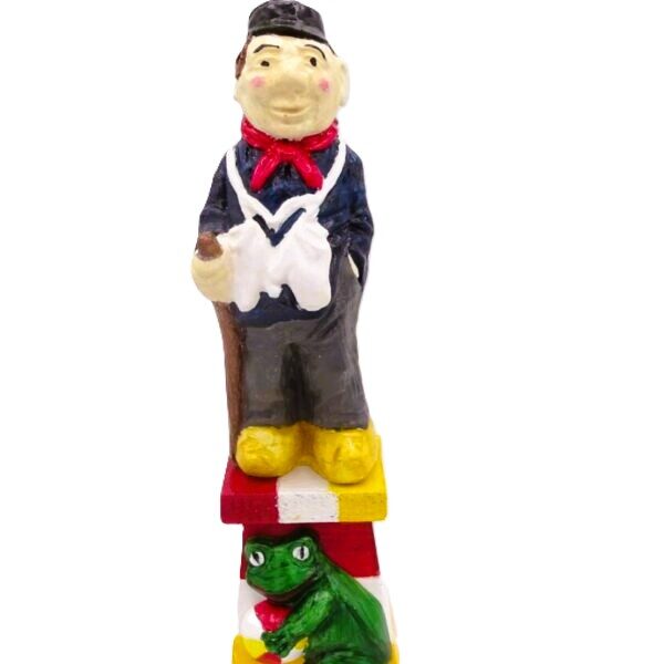 Knillis Beeld op sokkel klein uitverkocht